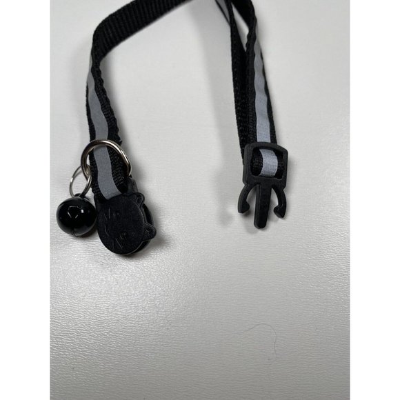Cat Breakaway Collar New With Jingle Bell And Reflective Strip Black - Picture 4 of 5